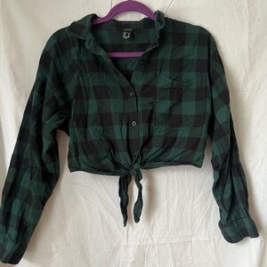 green and black cropped flannel
